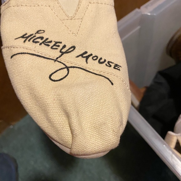 Mickey Mouse Toms - Picture 7 of 13